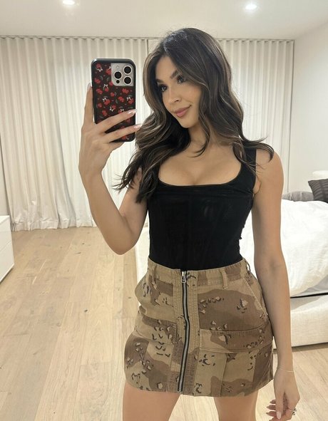 Cathy Kelley pretty model picture