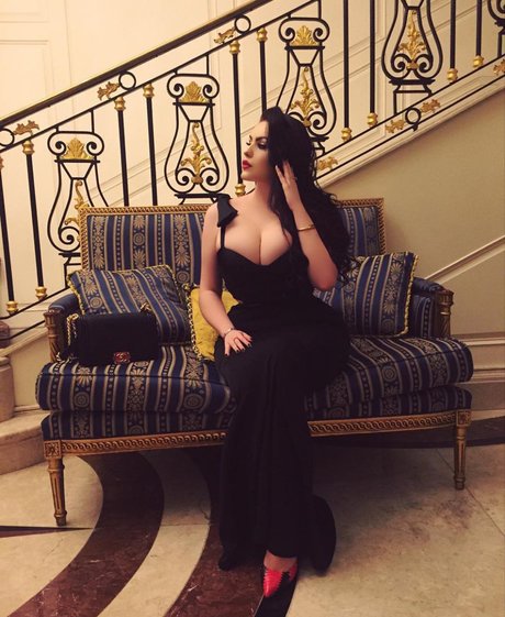 sxmonne nice actress image