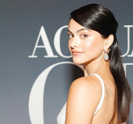 Camila Mendes art star archive