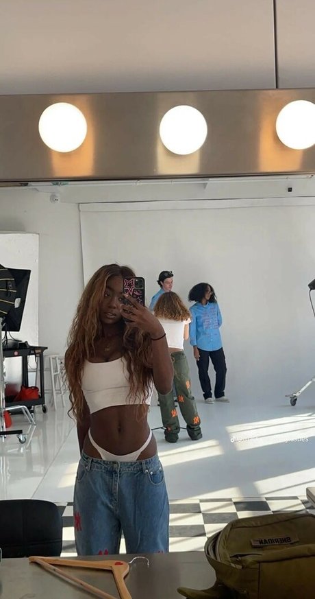 Majormommyissues pretty model photos