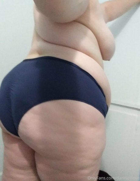 dannielllove hot star photo