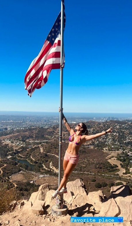 Leticia Bufoni star hot galleries