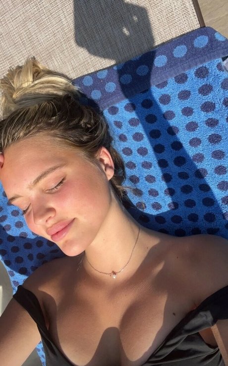 Paigemackenzie beautiful actress photos