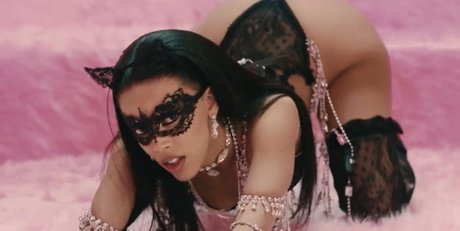 Doja Cat pornstar free photos