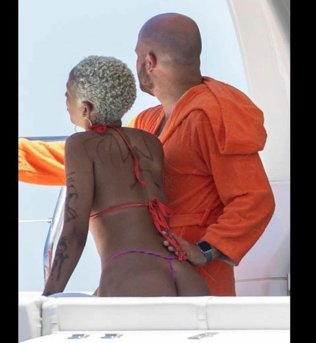 Doja Cat model nudes image