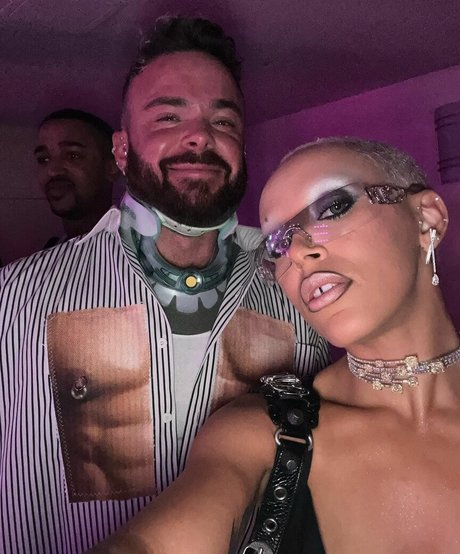 Doja Cat xxx model picture