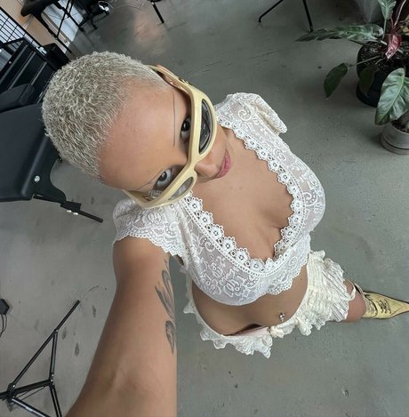 milf fake tits onlyfans top pictures