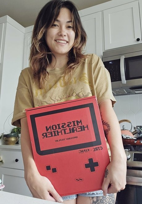 AvaGG model hot gallery