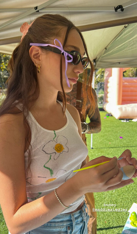 Maddie Ziegler nude actress img