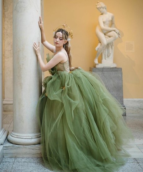 queen astraea exclusive star image