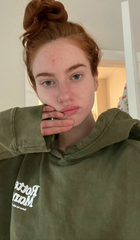 Kennedy Walsh xxx model gallery