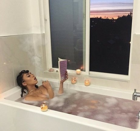 Kali Uchis star nudes archive