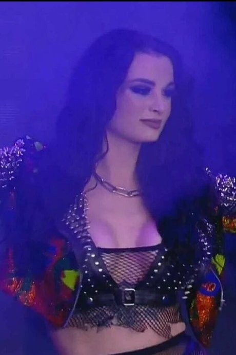 Saraya Bevis top star archive