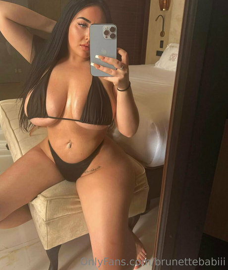 brunettebabiii top pornstar gallery