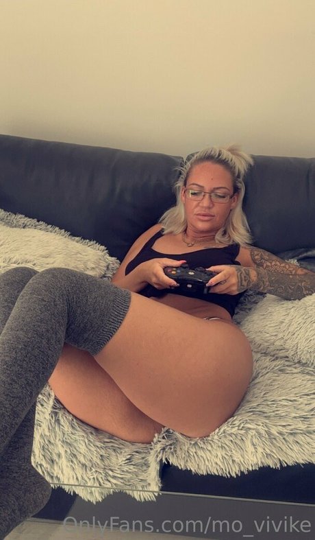 mo vivike pretty actress gallery