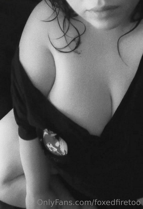 foxedfiretoo model pornographic photo