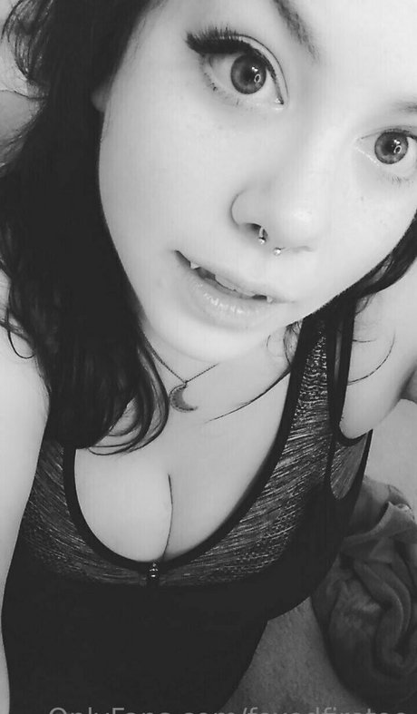 foxedfiretoo pornstar top images