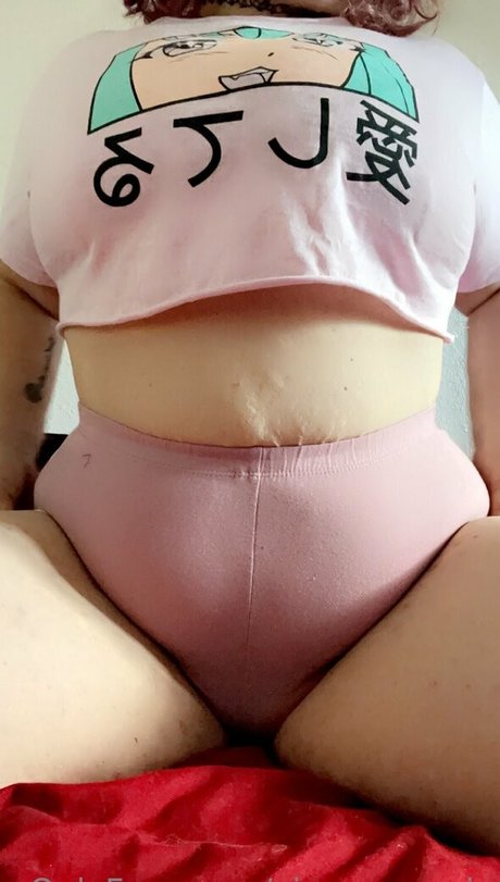 vixenqueenie erotic star pics