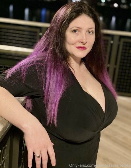 demoraavaricefree perfect model picture