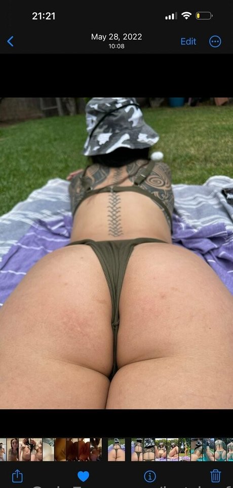 katdgaf nudes star photo