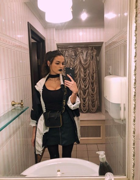 Rita Flores erotic model images