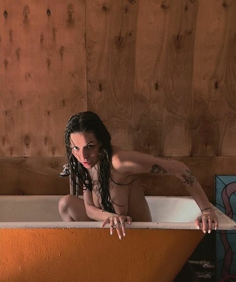 Rita Flores model art picture