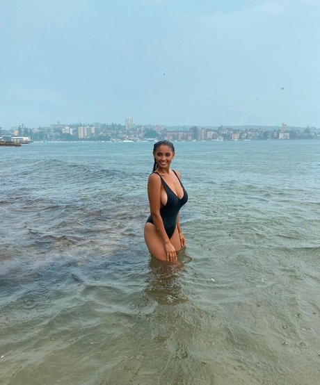 Chanelle Punton model hot img