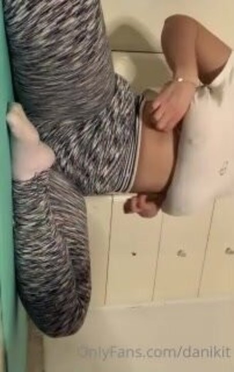 danikit nudes model archive