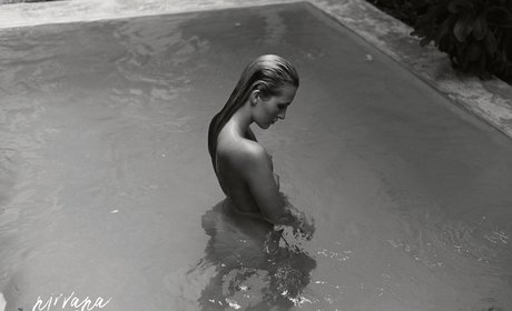 Lindsay Elise nude star galleries