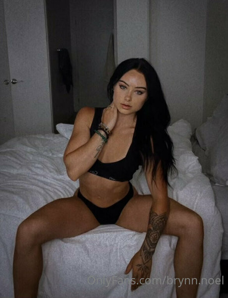 Brynn Noel nude pornstar pic