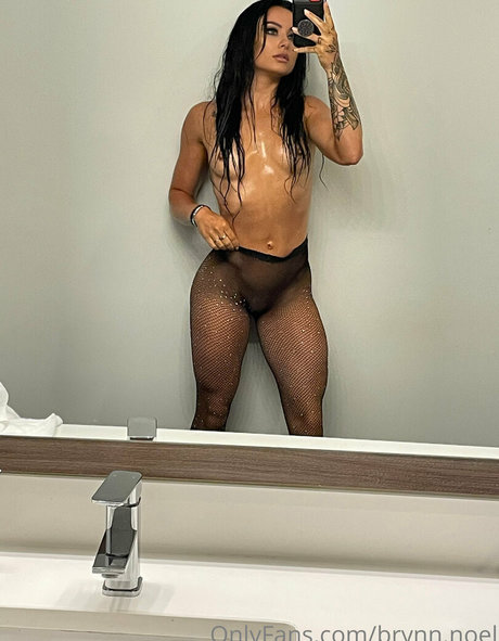 Brynn Noel exclusive star photos