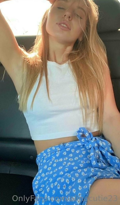 alinacutie23 exclusive model img