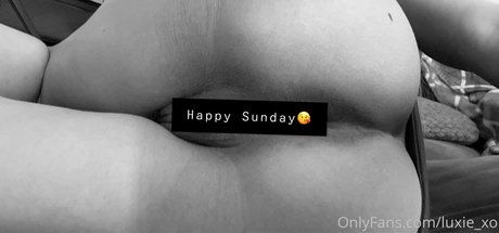 luxie xo pretty pornstar pics