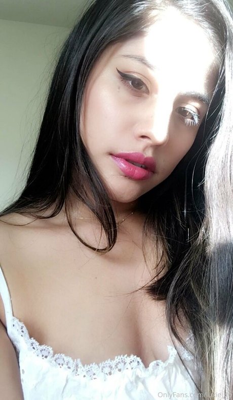 luxie xo model porn gallery