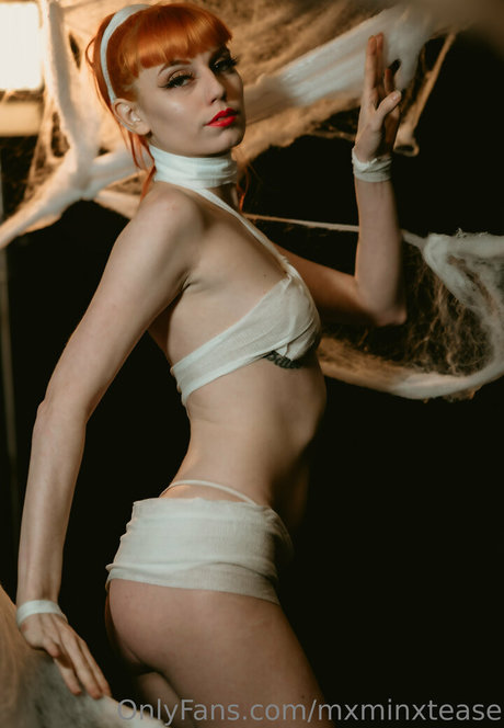 mxminxtease naked actress pics