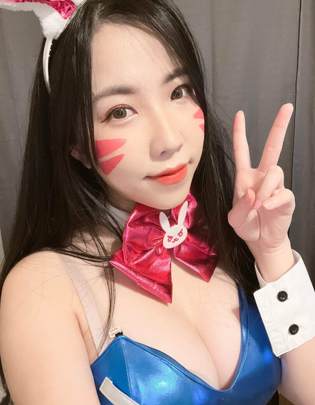 yooniefree model beautiful picture