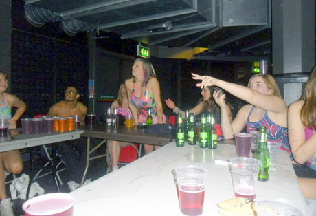 Katy Yardley naked model images