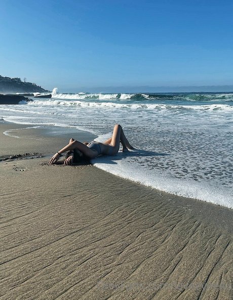 onlyviv4u sexy star pic