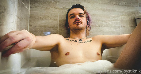 joystiknik naked pornstar images