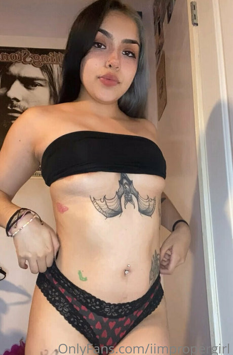 iimpropergirl erotic model galleries