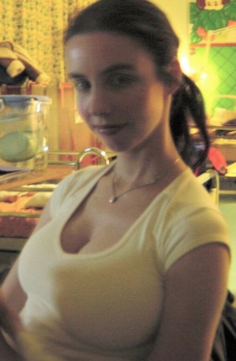 Clare Davey42 pretty model images