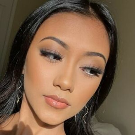 Moliney Mao perfect pornstar pictures