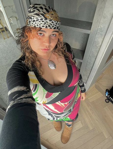 Remi Wolf star nudes galleries