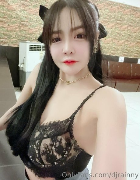 djrainny model adult pic