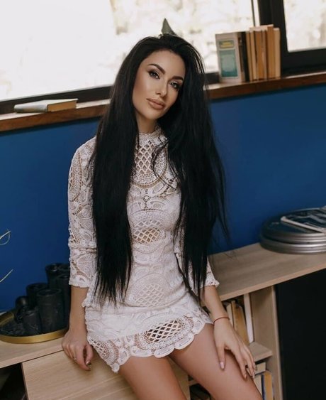 tattycool top actress image