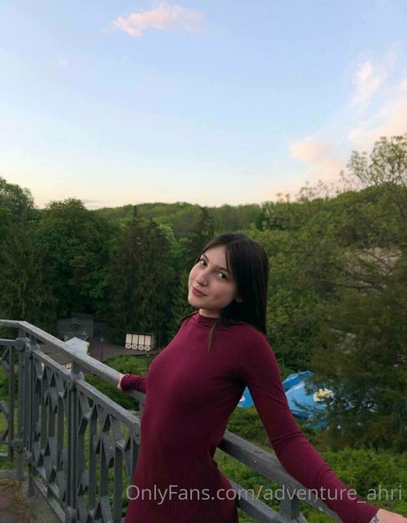 adventure ahri pretty actress pic