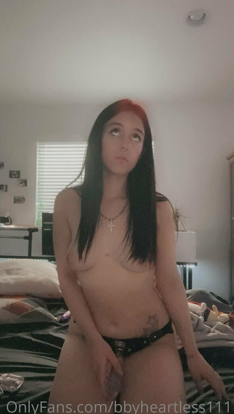 bbyheartless111 porn star photos