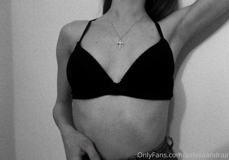 aalexaandraa erotic actress photos