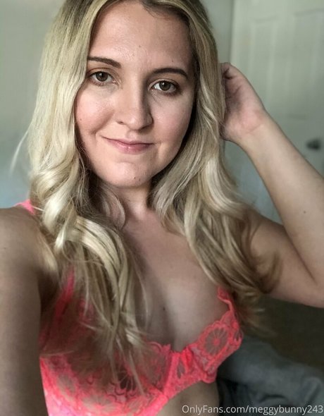 meggybunnyfree star perfect img