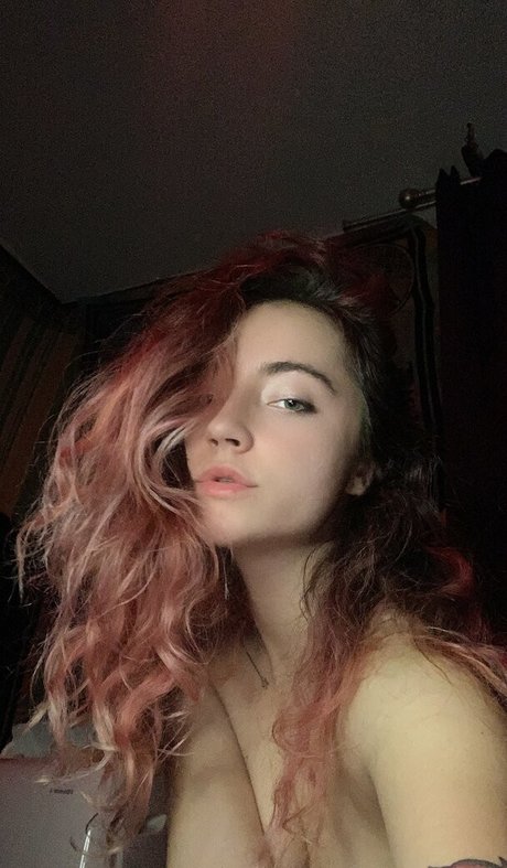 neoma moon free naked actress img